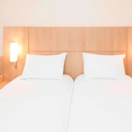 Hotel ibis Esch Belval Exterior foto