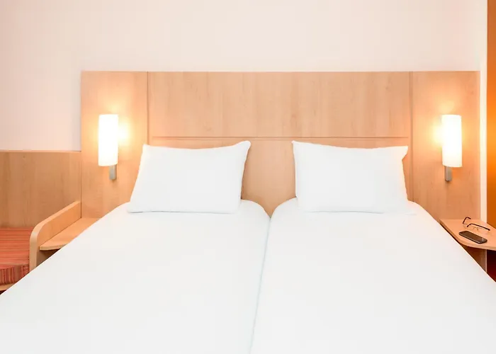 Ibis Esch Belval