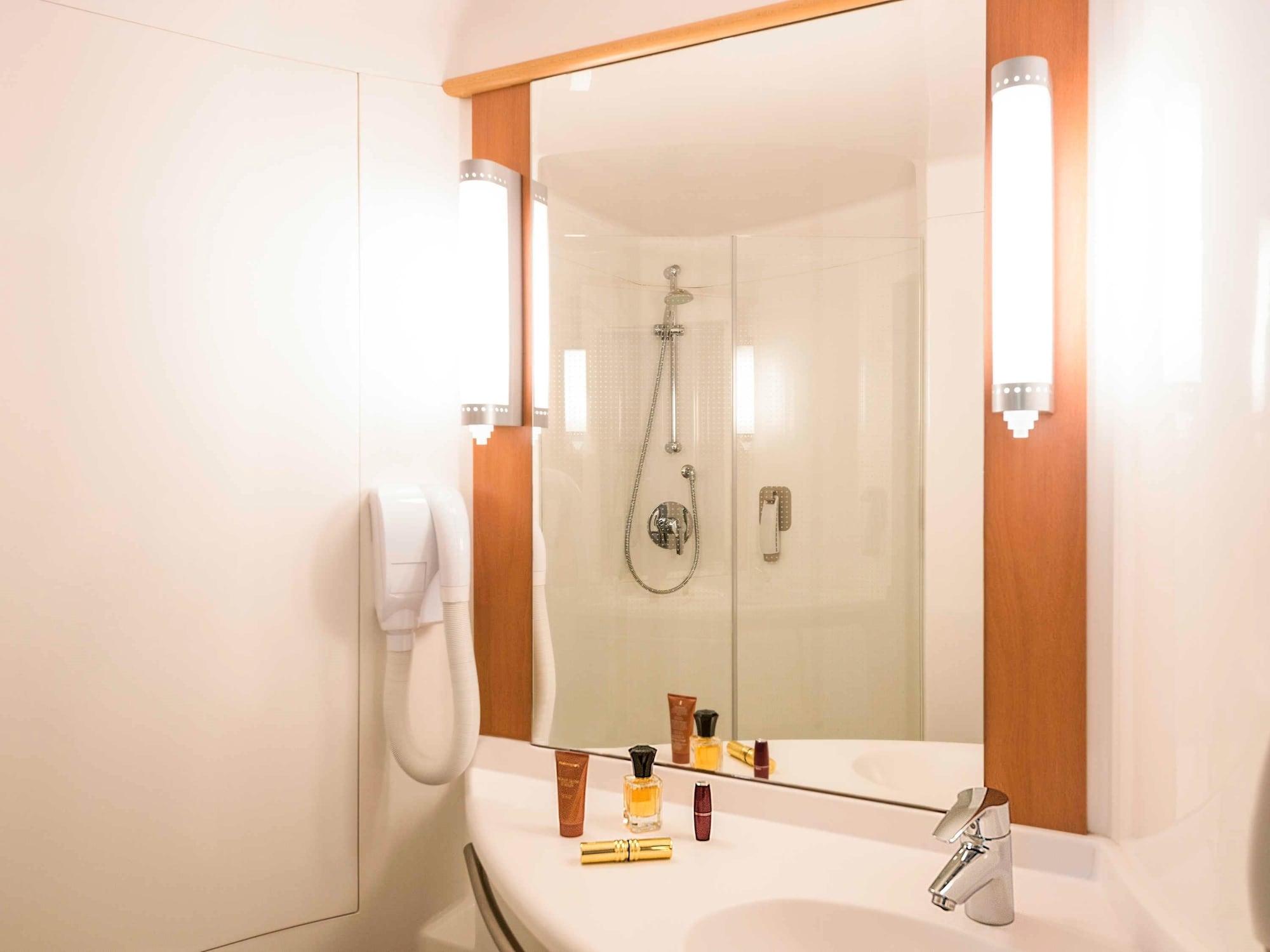Ibis Belval 3*